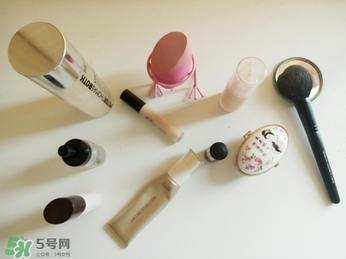 淡妝好看還是濃妝好看 男票說我淡妝比濃妝好看 淡妝好看還是濃妝好看 男票說我淡妝比濃妝好看