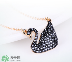 施華洛世奇黑天鵝項鏈多少錢？施華洛世奇黑天鵝項鏈專柜價格