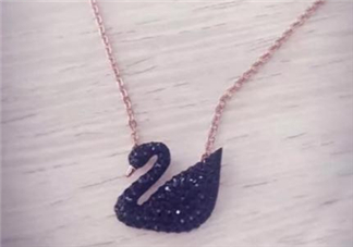 施華洛世奇黑天鵝怎么看真假？施華洛世奇黑天鵝真假辨別