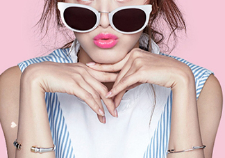 染唇液怎么用？染唇液使用方法