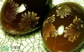 松花蛋是堿性食物嗎？松花蛋是堿性還是酸性？