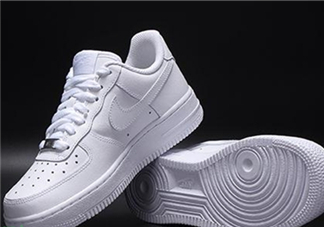 nike空軍一號怎么辨別真假？耐克空軍一號板鞋真假對比