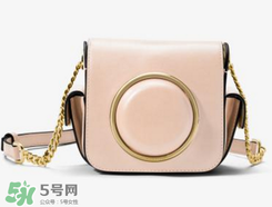 mk相機(jī)包哪個顏色好看？michael kors相機(jī)包有幾種顏色？