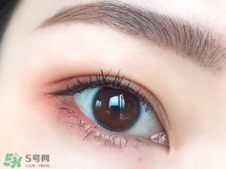 簡單易學的眼妝教程 化妝高手們的眼妝推薦 簡單易學的眼妝教程 化妝高手們的眼妝推薦