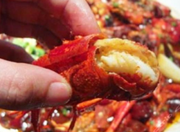 油燜大蝦怎么剪？油燜大蝦怎么處理？