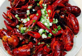 油燜大蝦怎么剪？油燜大蝦怎么處理？