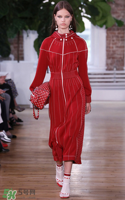 valentino華倫天奴2018早春女裝款式有哪些_好看嗎？