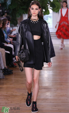 valentino華倫天奴2018早春女裝款式有哪些_好看嗎？