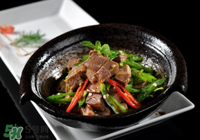 杏和牛肉能一起吃嗎？杏和牛肉一起吃會(huì)中毒嗎？