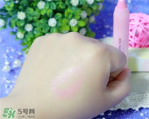 倩碧蠟筆小胖唇膏筆多少錢_專柜價(jià)格 倩碧蠟筆小胖唇膏筆多少錢_專柜價(jià)格