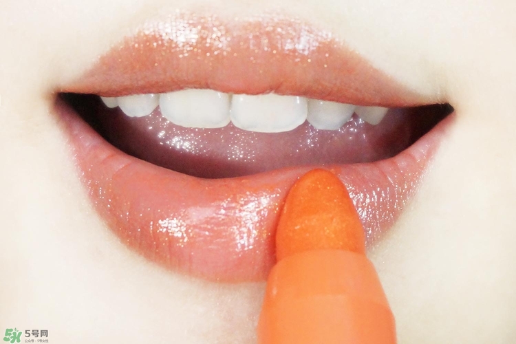 倩碧Crayola限量版彩虹唇膏筆怎么樣_好用嗎 倩碧Crayola限量版彩虹唇膏筆怎么樣_好用嗎