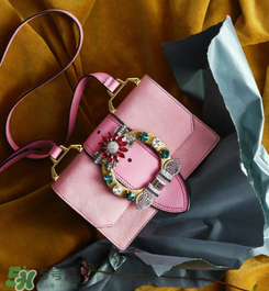 miumiu miulady尺寸多大？miulady寶石包尺寸介紹