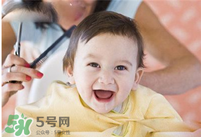 夏天寶寶能剃光頭嗎？夏天寶寶剃光頭好嗎？