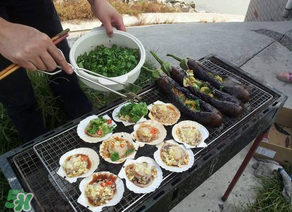 烤扇貝的汁怎么調(diào)？烤扇貝生蠔的澆汁做法