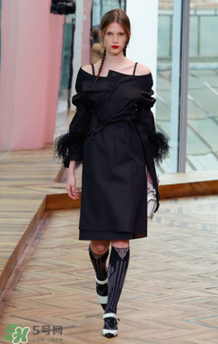 prada普拉達(dá)2018早春系列女裝款式有哪些_好看嗎？