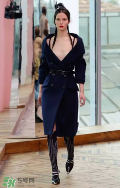 prada普拉達(dá)2018早春系列女裝款式有哪些_好看嗎？