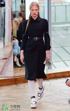 prada普拉達(dá)2018早春系列女裝款式有哪些_好看嗎？