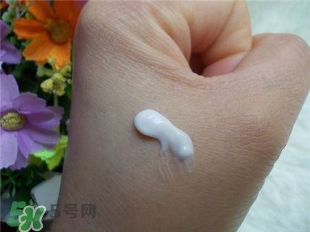 希思黎青春修護(hù)乳液好用嗎?希思黎妍采青春修護(hù)乳液怎么樣? 希思黎青春修護(hù)乳液好用嗎?希思黎妍采青春修護(hù)乳液怎么樣?