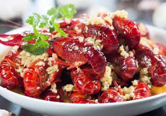 蒜香小龍蝦怎么做好吃？蒜香小龍蝦的家常做法