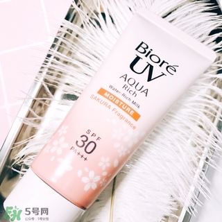 碧柔櫻花防曬霜怎么樣？碧柔櫻花防曬霜好用嗎？
