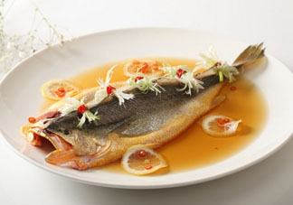 小黃魚不能和什么一起吃？小黃魚和什么相克？