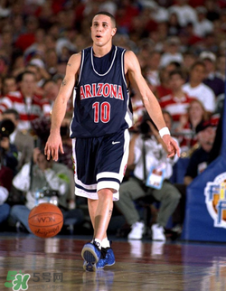 nike噴和泡哪個(gè)好？耐克噴和泡的區(qū)別