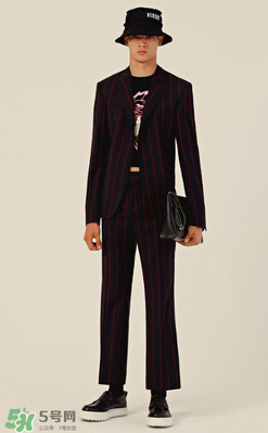 versus versace2018早春度假系列衣服款式有哪些_好看嗎？