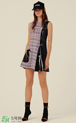 versus versace2018早春度假系列衣服款式有哪些_好看嗎？