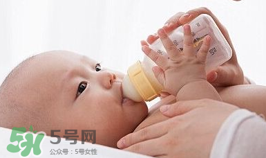 金銀花寶寶可以喝嗎？夏天寶寶能喝金銀花嗎？