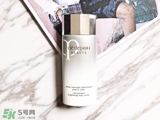 夏天怎么美白效果好 夏天用什么美白效果好 夏天怎么美白效果好 夏天用什么美白效果好