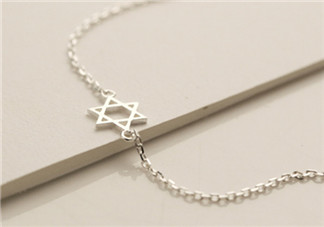 鎖骨鏈適合什么人戴？什么人適合戴鎖骨鏈？