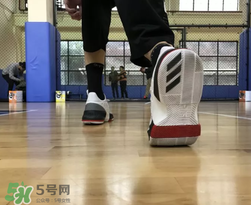 adidas dame3上腳怎么樣？阿迪達(dá)斯利拉德三代測評