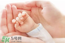 寶寶指甲凹凸不平是什么原因？寶寶指甲凹凸不平正常嗎？