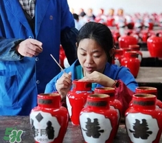 花雕酒是什么做的？花雕酒用什么做的