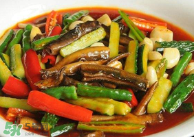 黃鱔可以和黃瓜一起吃嗎？黃瓜和黃鱔能同食嗎？