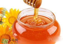 胃脹氣可以喝蜂蜜水嗎？胃脹氣可不可以喝蜂蜜水？