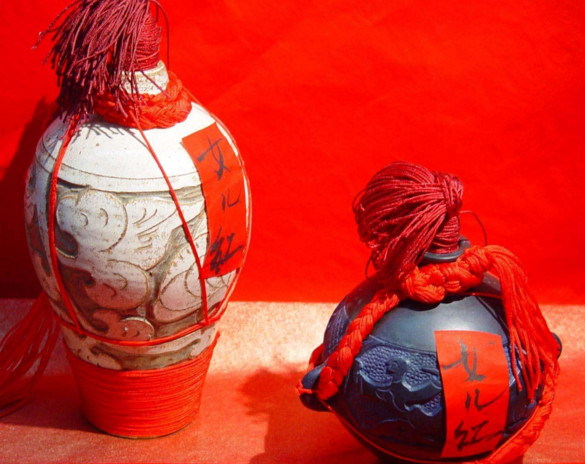 女兒紅是什么酒？女兒紅是白酒還是黃酒