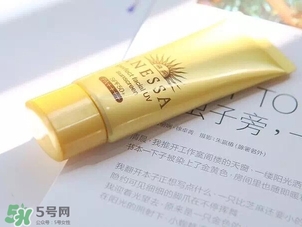 安耐曬9款防曬產(chǎn)品的評(píng)測(cè)_區(qū)別_對(duì)比