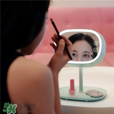 muid化妝鏡臺(tái)燈好用嗎?muid化妝鏡臺(tái)燈需充電多久? muid化妝鏡臺(tái)燈好用嗎?muid化妝鏡臺(tái)燈需充電多久?