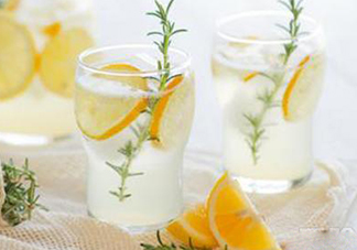 胃脹氣可以喝蜂蜜水嗎？胃脹氣可不可以喝蜂蜜水？