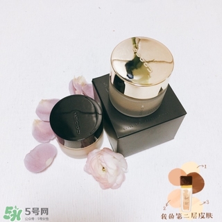 明星愛用的護(hù)膚品曝光 明星真正在用的護(hù)膚品 明星愛用的護(hù)膚品曝光 明星真正在用的護(hù)膚品