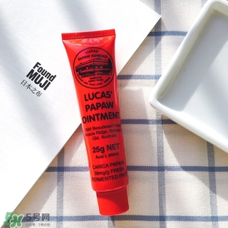 明星愛用的護(hù)膚品曝光 明星真正在用的護(hù)膚品 明星愛用的護(hù)膚品曝光 明星真正在用的護(hù)膚品