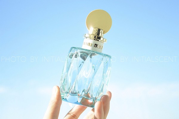 miumiu繆繆2017新款香水和老款香水哪個(gè)好_對比 miumiu繆繆2017新款香水和老款香水哪個(gè)好_對比