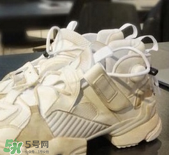 2018vetements reebok pump最新聯(lián)名運(yùn)動鞋什么樣_好看嗎？