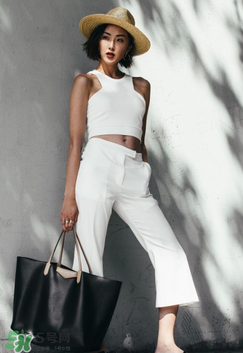 七分闊腿褲怎么搭配衣服？七分闊腿褲配什么上衣？