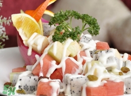 水果沙拉需要哪些材料？水果沙拉用什么沙拉醬