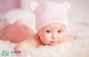 嬰兒吃藥可以混在奶粉里面吃嗎？嬰兒吃藥怎么吃？