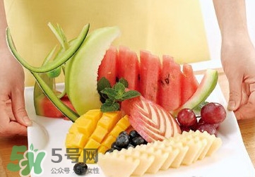 水果拼盤(pán)怎么做？水果拼盤(pán)需要什么材料