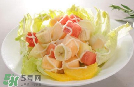 水果沙拉怎么做好吃？水果沙拉用什么酸奶好？