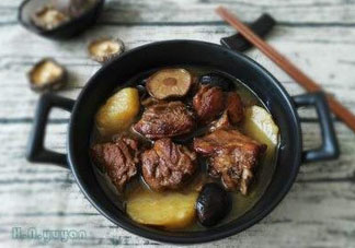 鴨肉能和香菇一起燉嗎？香菇燉鴨肉有毒嗎？